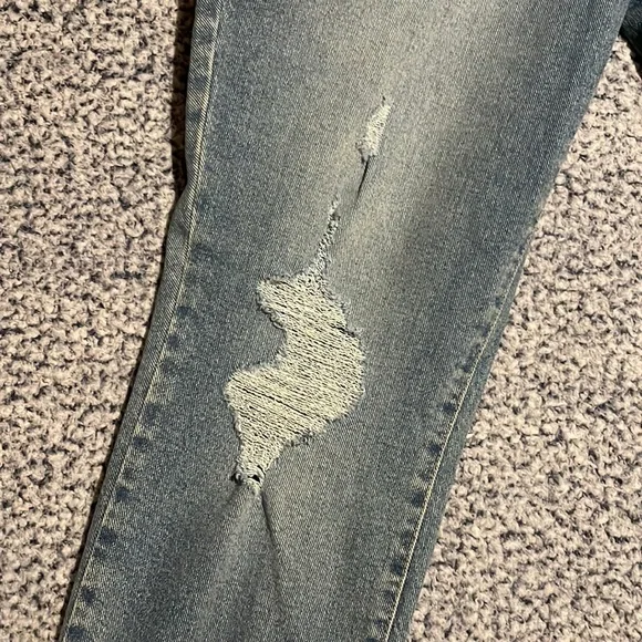 🆕Jeans - Picture 3 of 6